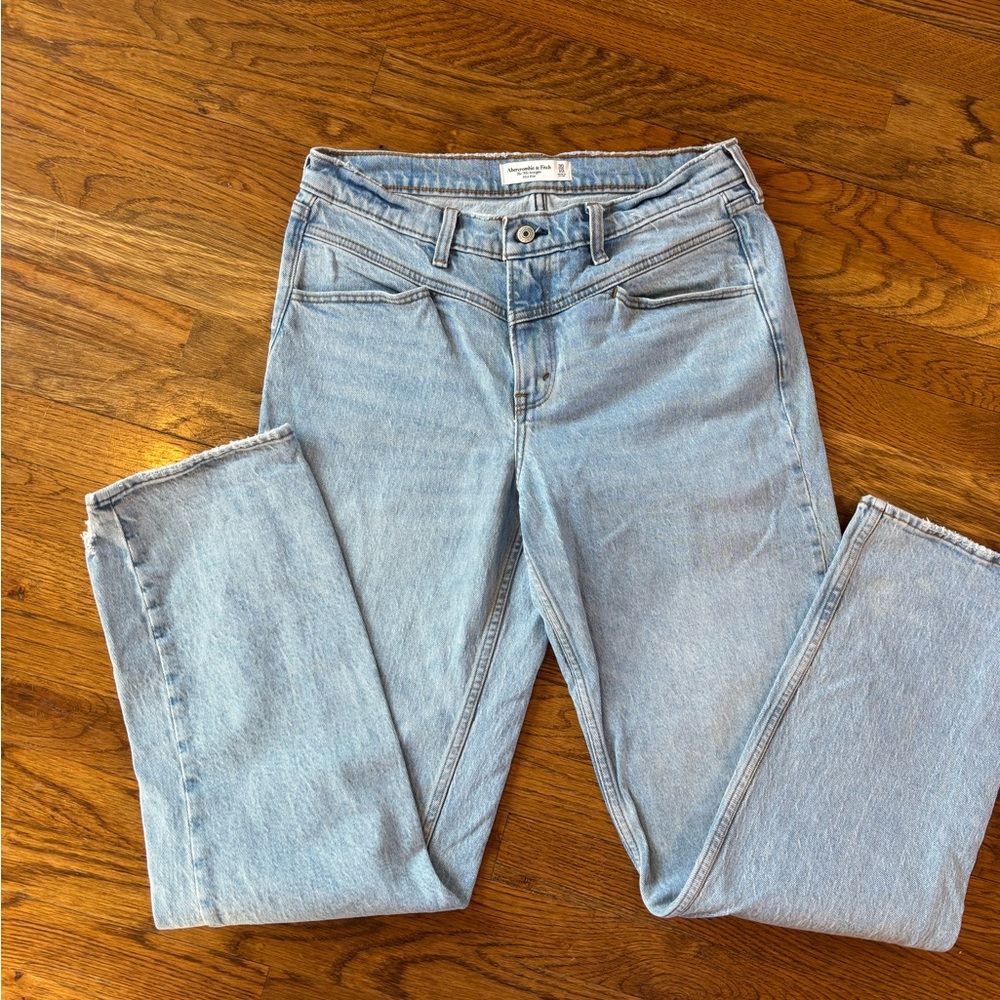 American Eagle Outfitters Light Wash Straight Leg Jeans